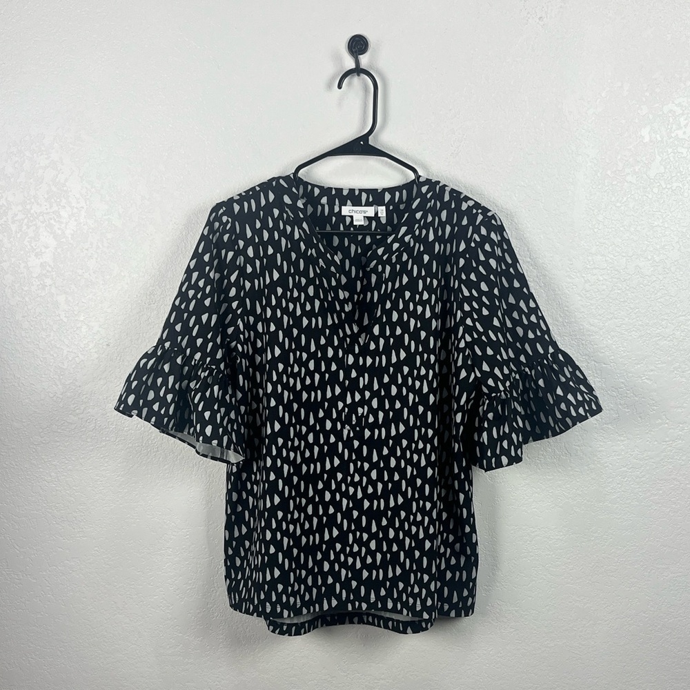Sz 10 Chico's Black & White Hi-Lo Bell Sleeve Blouse Shirt Popover Chic TC0759